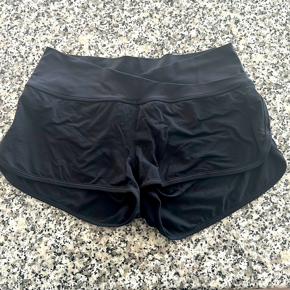 Lululemon shorts 4 black